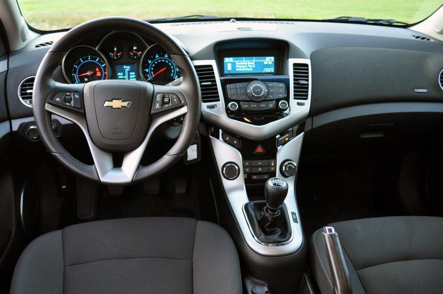  Chevrolet Cruze Eco 2012 года  (фото 25 из 40)